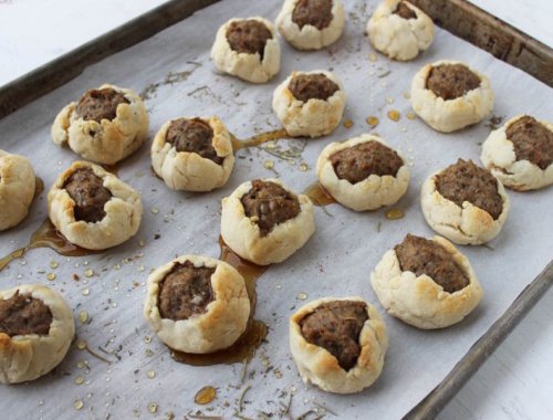 AIP Sausage Biscuit Bites rolls paleo autoimmune protocol sheet pan